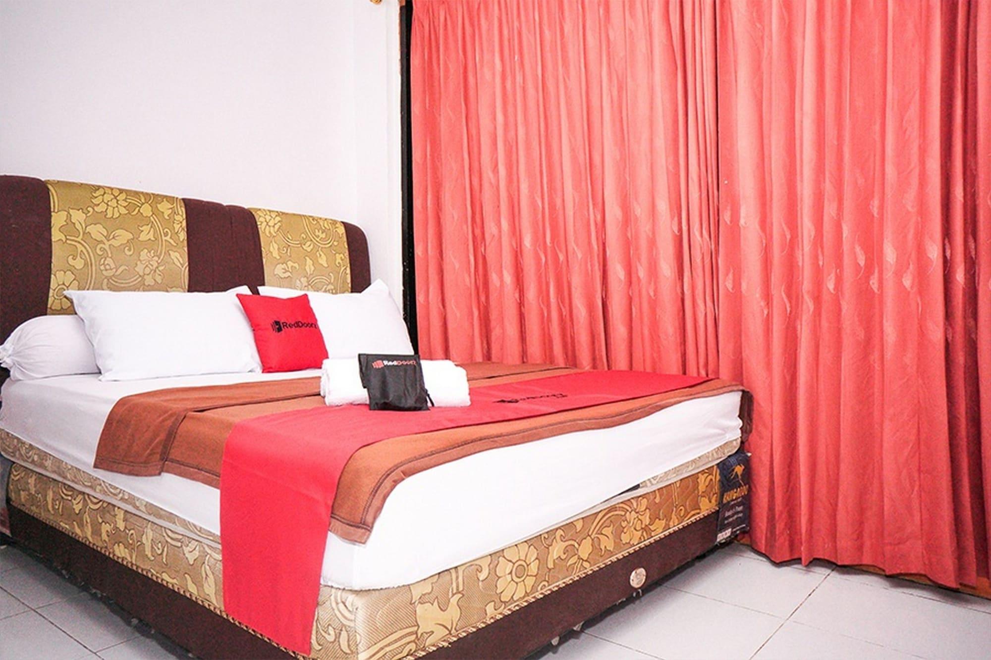 Reddoorz Near Palembang Square Mall 2 Hotel Exterior photo