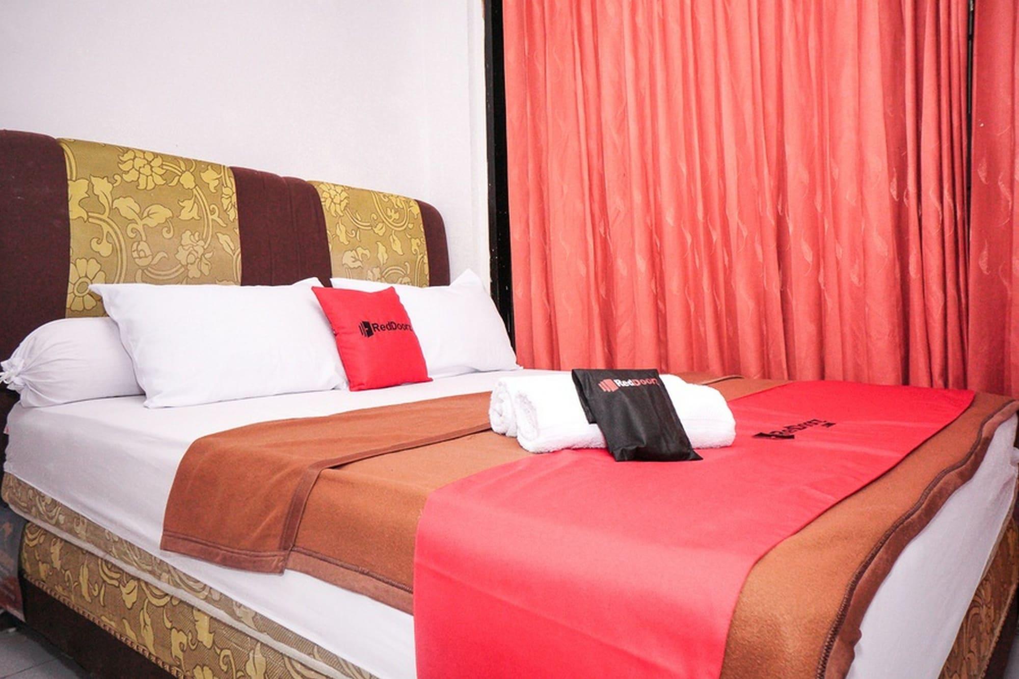 Reddoorz Near Palembang Square Mall 2 Hotel Exterior photo